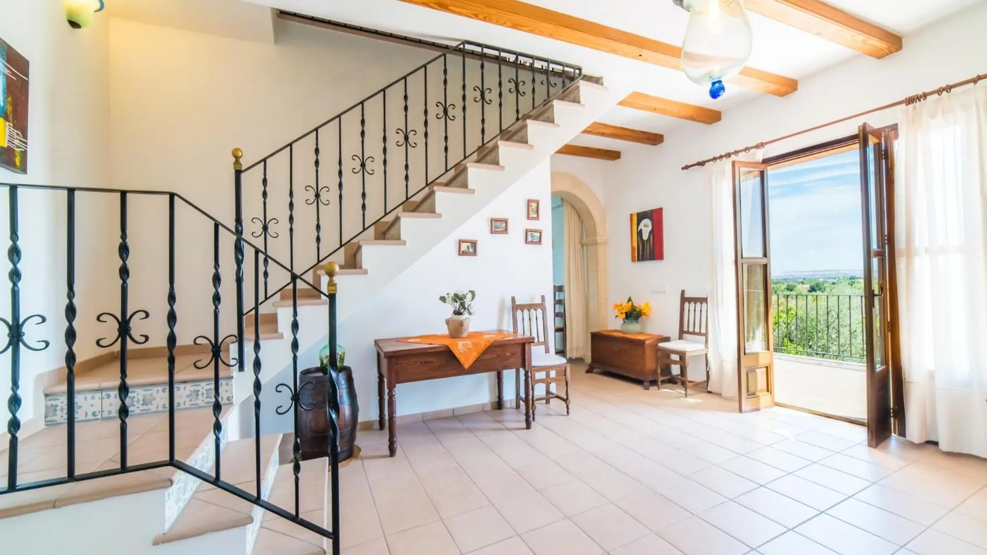 בית נופש Charming Finca, 500M From בוחר