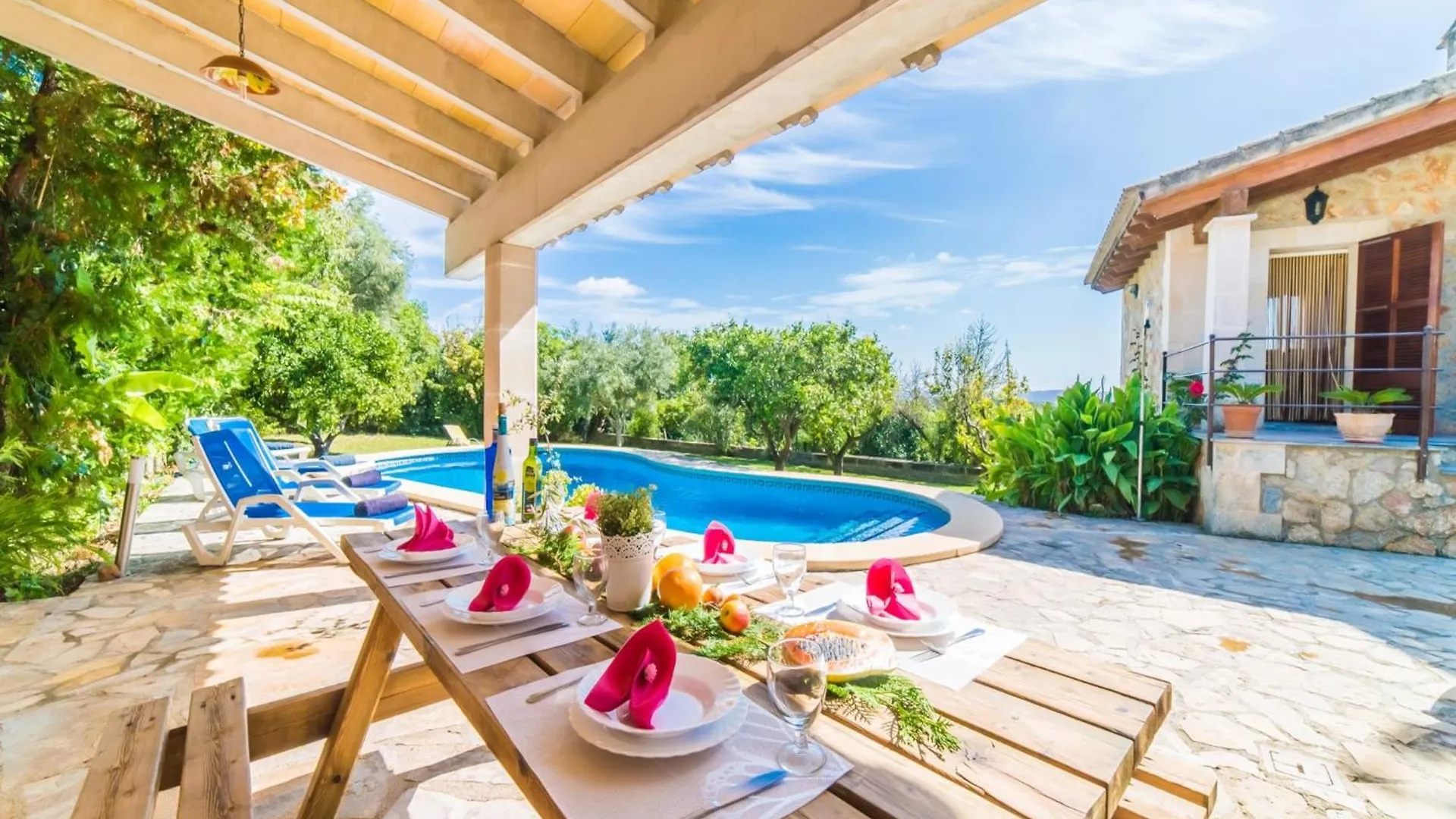 Charming Finca, 500M From בוחר 0*,