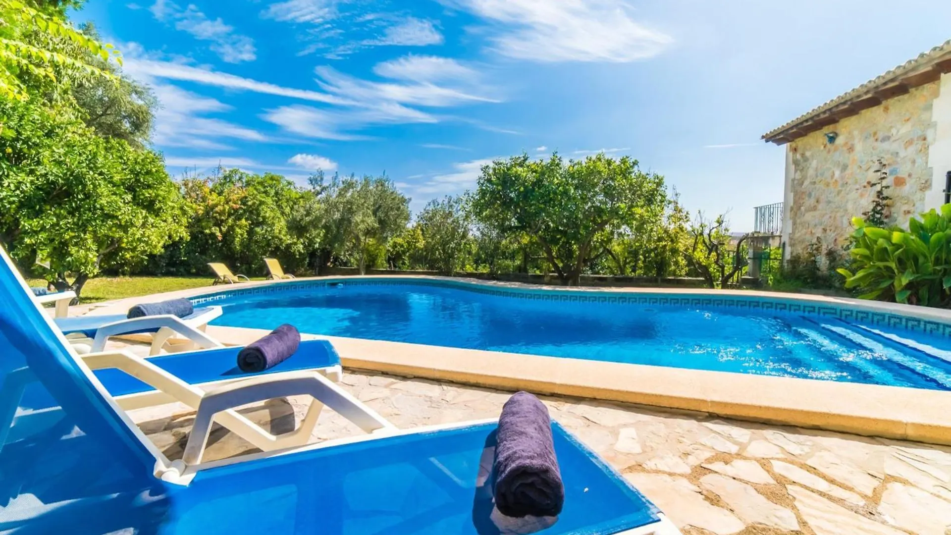 Charming Finca, 500M From בוחר 0*,